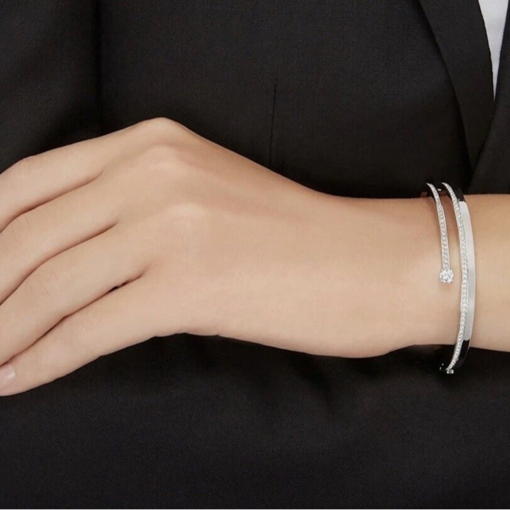 Nwt Swarovski bracelet - Picture 3 of 5